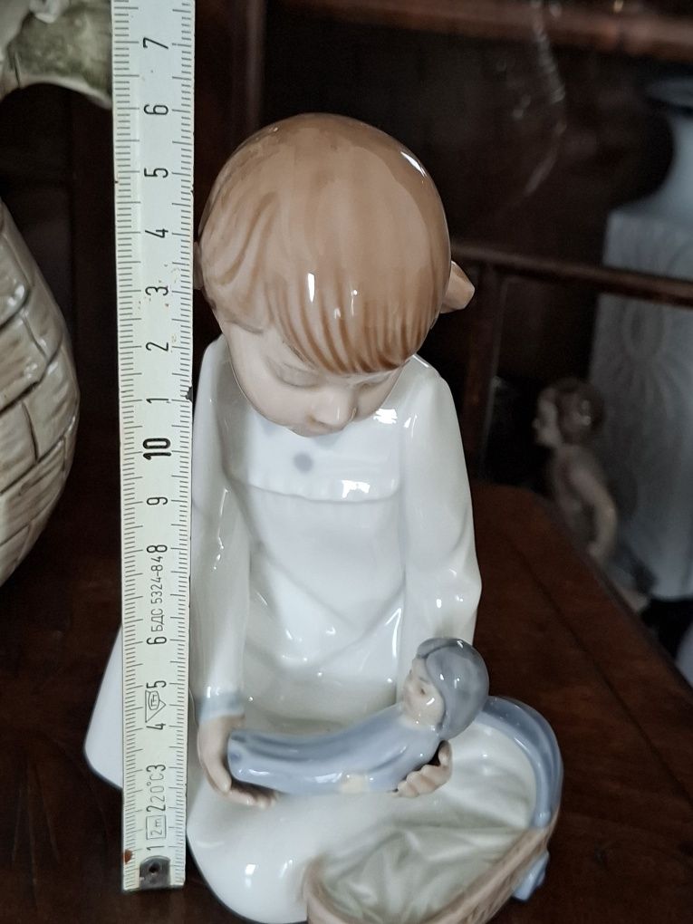 Ретро порцеланова фигура  Nao by Lladro