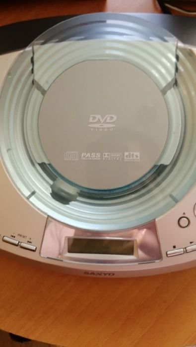 Система домашнего кинотеатра DVD. Sanyo DC-PT100,