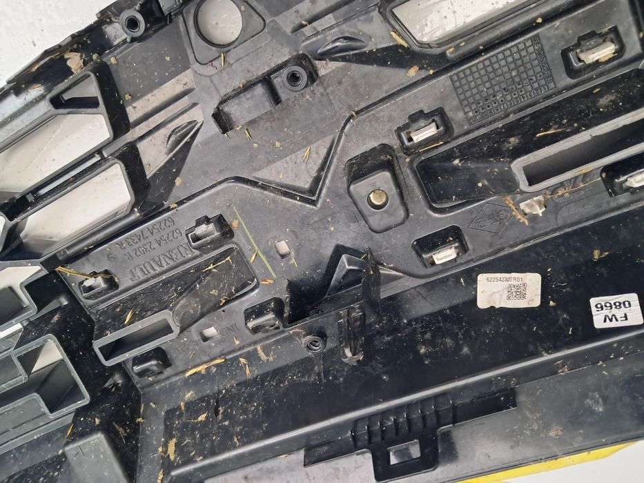 Грил решетка Dacia Duster 2 160Лв