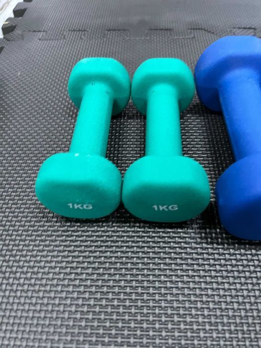 Pachet Gantere De Aerobic 30 kg: 1+1, 2+2, 3+3, 4+4, 5+5 kg