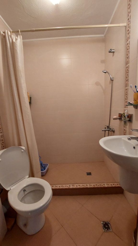 Продава се Едностаен апартамент в Разлог - 56 кв.м за 1000 €/кв.м - Снимка #7