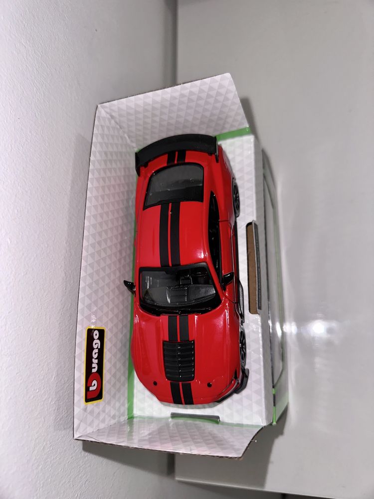 Ford Mustang Shelby GT500 Bburago 1:32