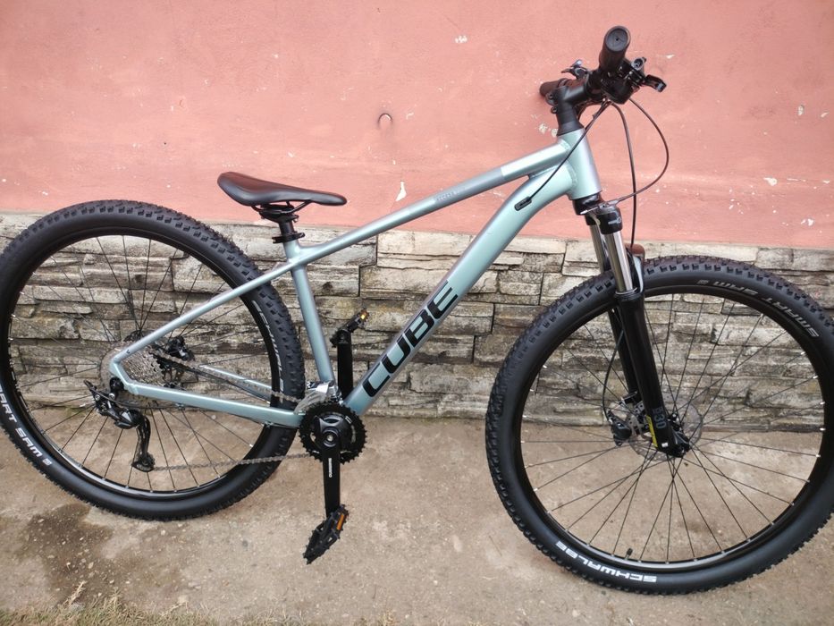 Bicicleta Cube roti 29 frane disc hidraulice cadru aluminiu