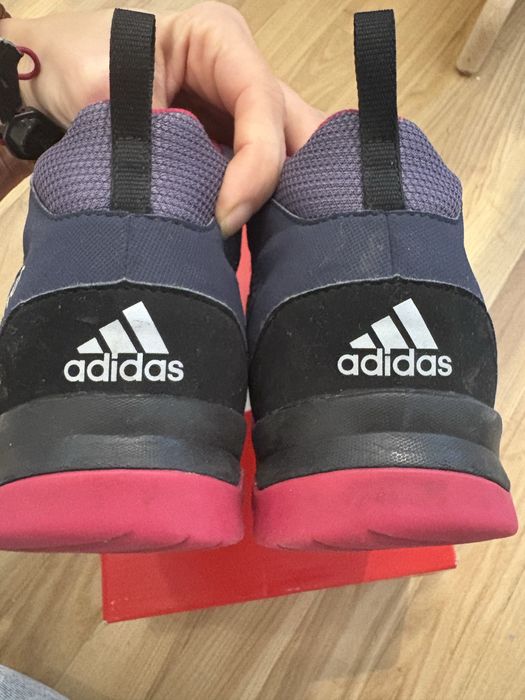 Vand ghete adidas Terrex, Goretex, 34, 120 lei.