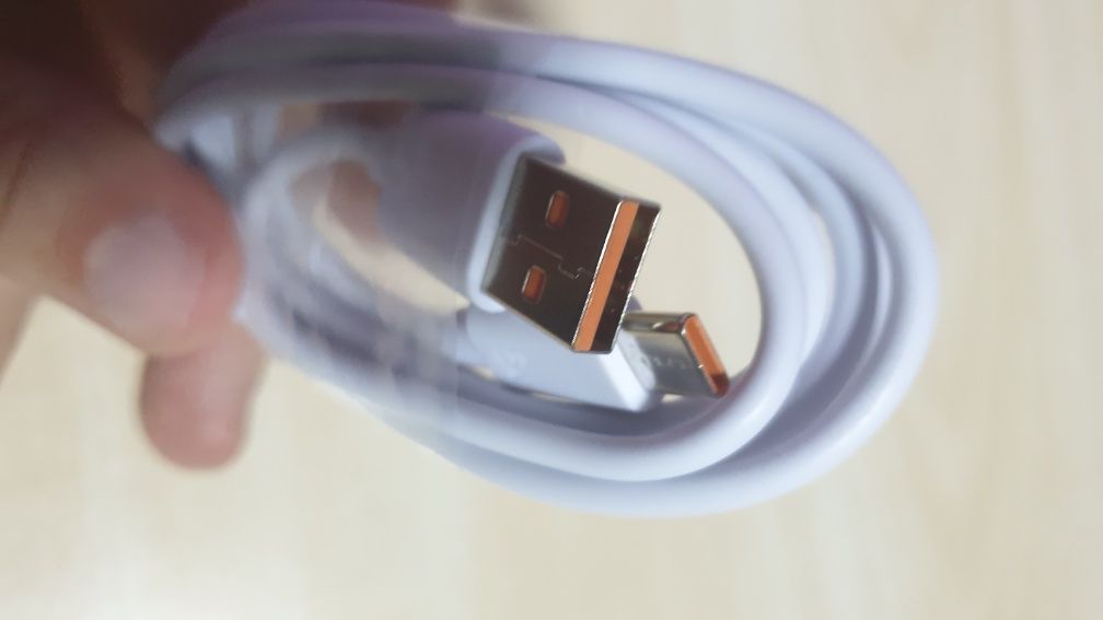 НОВ USB Type C кабел за телефон и зарядно устройство