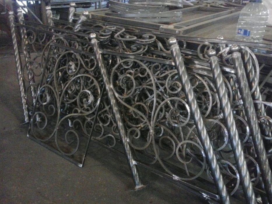 Барча сварка ищларни киламиз навес перила решётка  ва бошка ишлар.