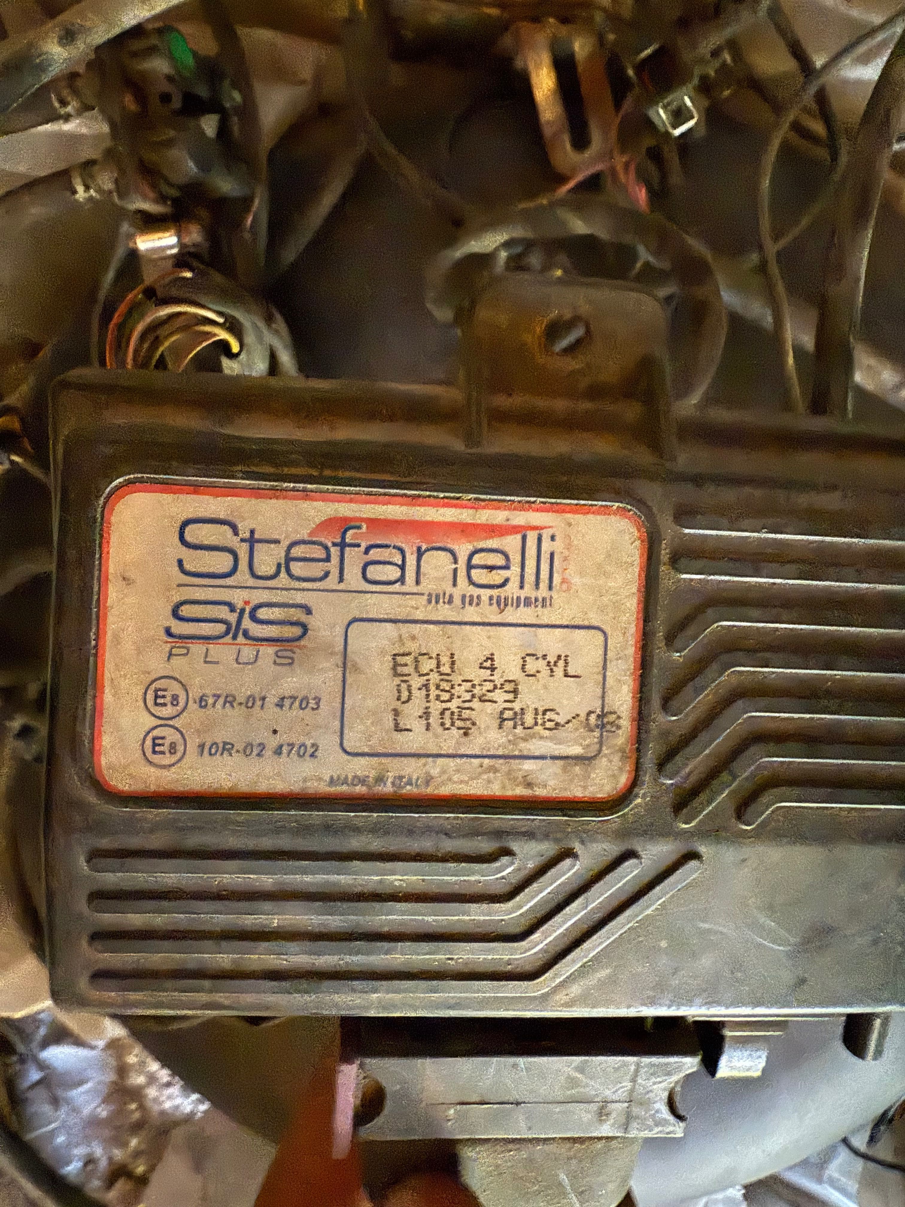 Продавам газов инжекцион за 4 цилиндара Stefanelli