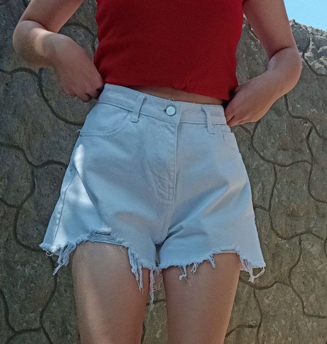 Новые джинсовые шорты