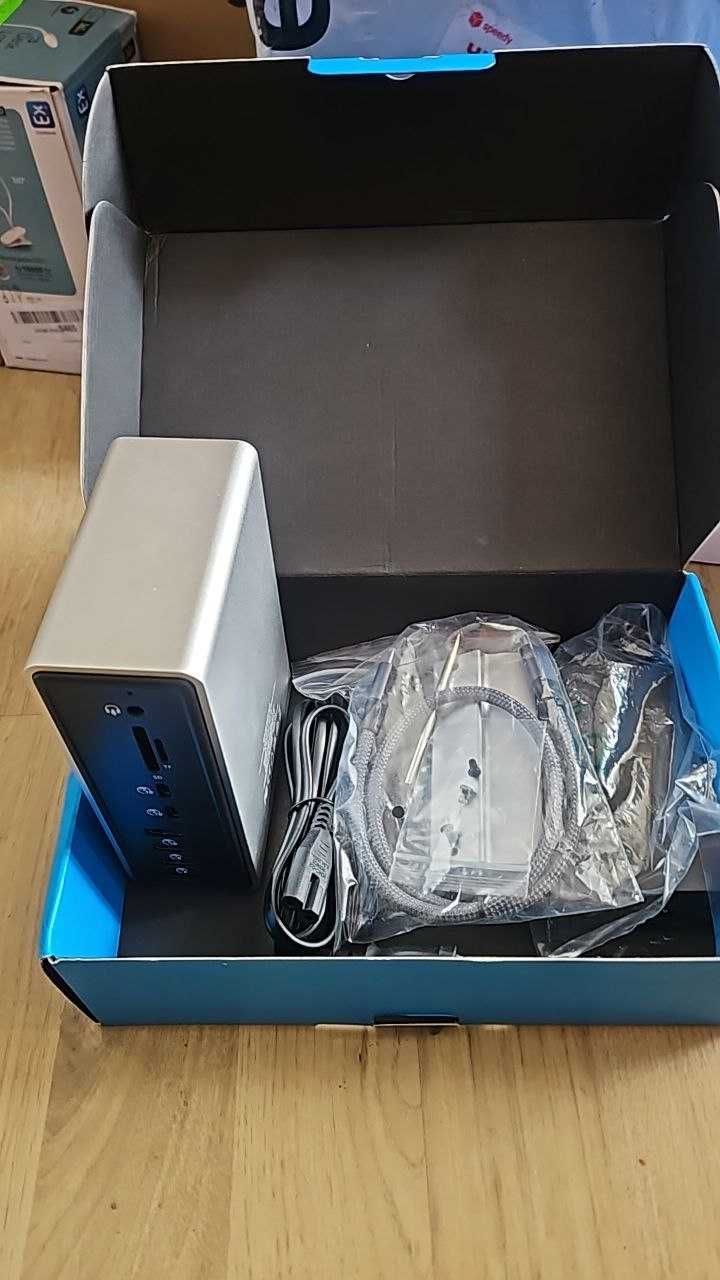 ORICO-TB3-S4 Thunderbolt 3 Dock, 15-в-1 докинг станцията