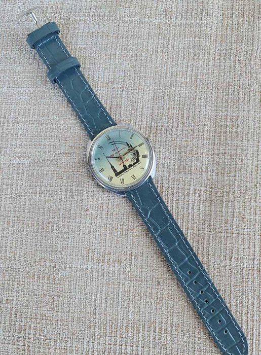 Ceas mecanic Raketa aniversar