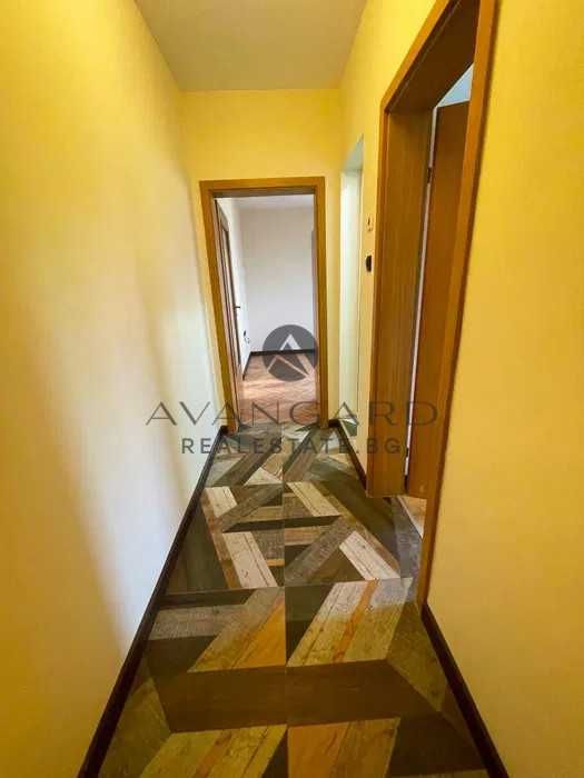 Продава се Тристаен апартамент в Пловдив, Кючук Париж - 51 кв.м за 2451 €/кв.м - Снимка #8