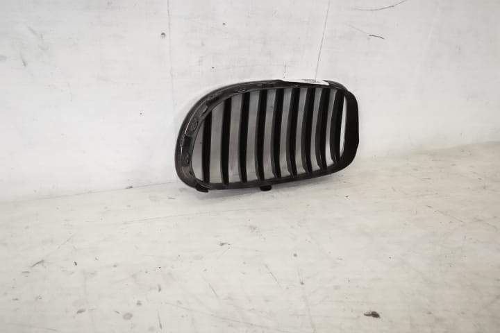 Ляв оригинален грил BMW / BMW Seria 4 F32/F33/F36 В добро състояние