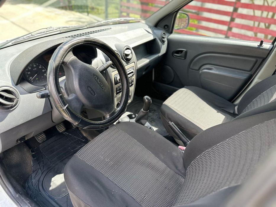 Dacia Logan Pikup fab 2009