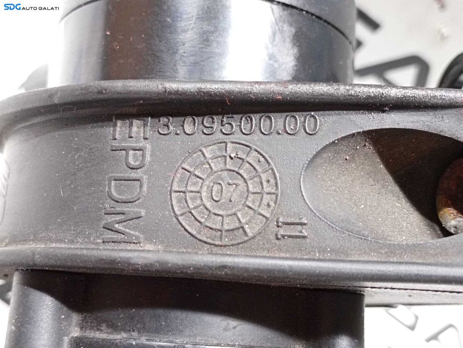 Pompa Secundara Auxiliara Recirculare Apa Volkswagen Golf 5 2004 - 2008 Cod 30950000 [M5468]