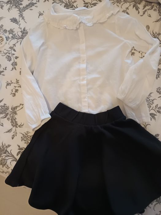 Set cămașă si fusta mărimea 7-8 ani