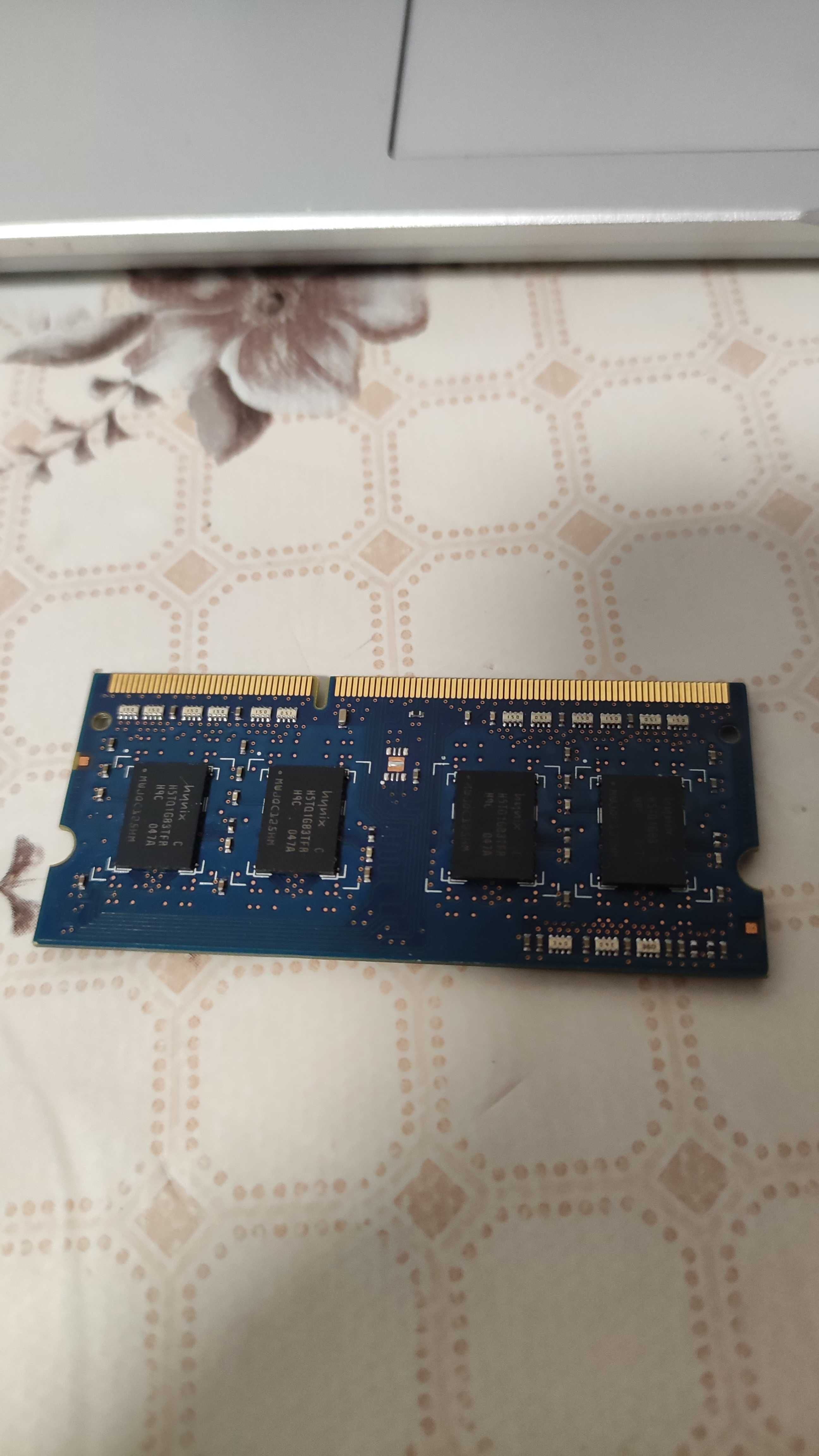 Memorie RAM DDR 3 laptop HYNIX 1GB 1rx8 PC3-10600S-9-10-B1