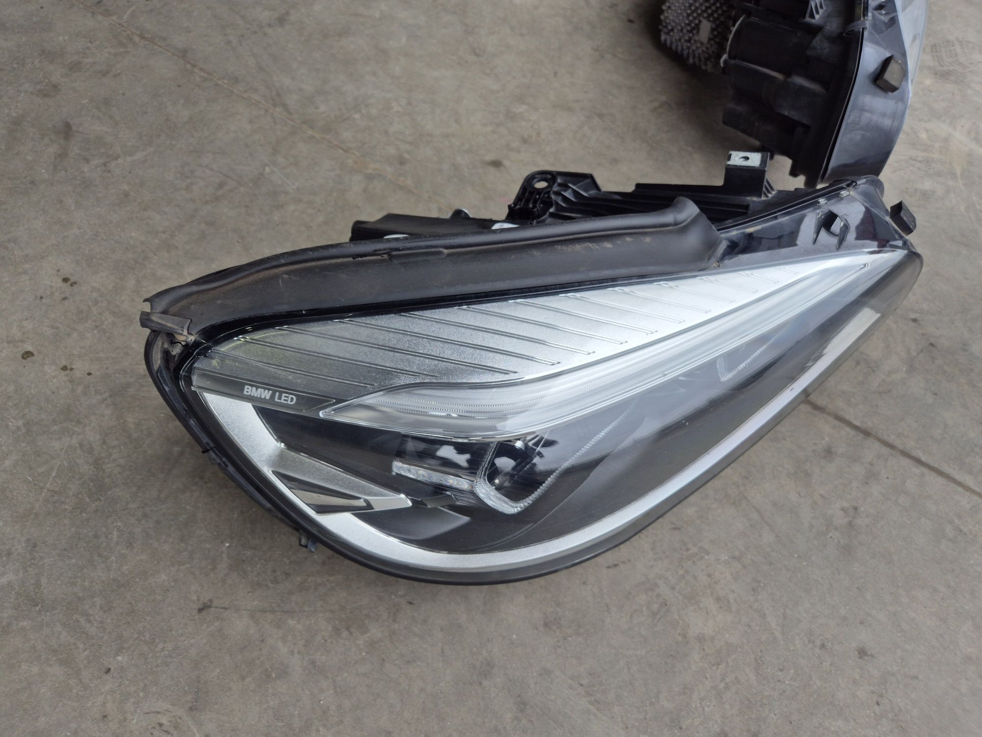 Faruri led bmw seria 2 f45 an 2019 facelift Far dreapta bmw f46 led