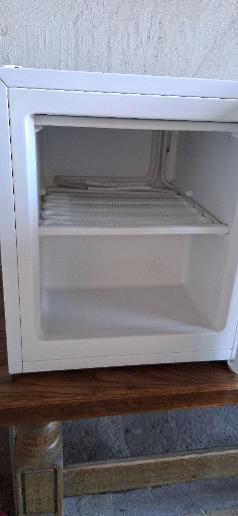 Minifrigider  ușa   inox