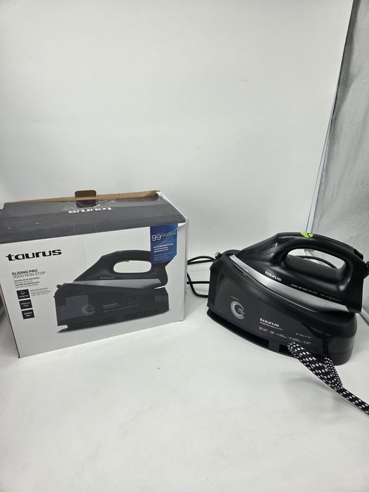 Чисто нова ютия парогенератор TAURUS 3000w