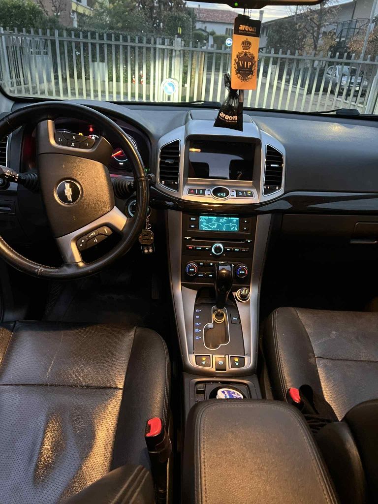 Vând Chevrolet captiva