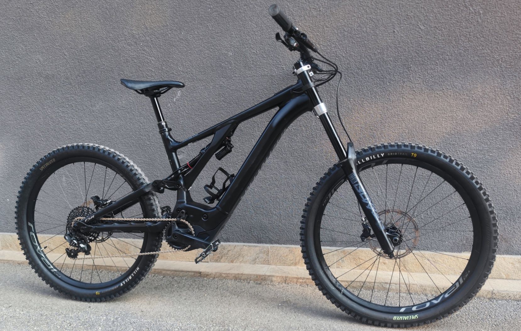 Електрически Велосипед 27.5 Specialized Rock Shox Boxxer 700Wh 2023г