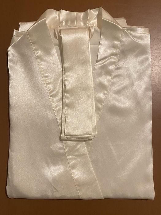 Сатенена пижама тип кимоно , кремав цвят