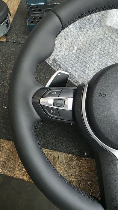 Volan bmw m performamce f10 f11 f01 f06 f02 cu padele original