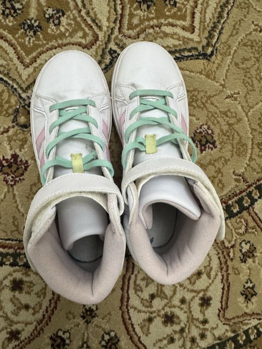 Детски маратонки Adidas за момичета