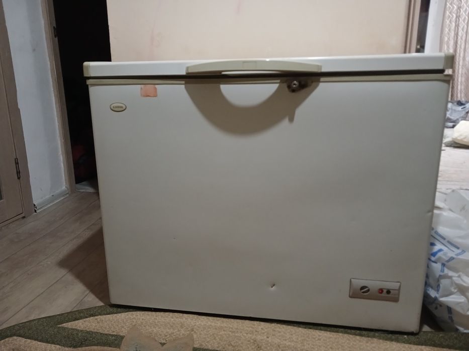 Продам морозильник