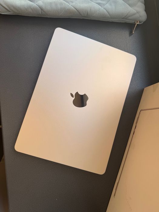 MacBook Air M2 8 512gb