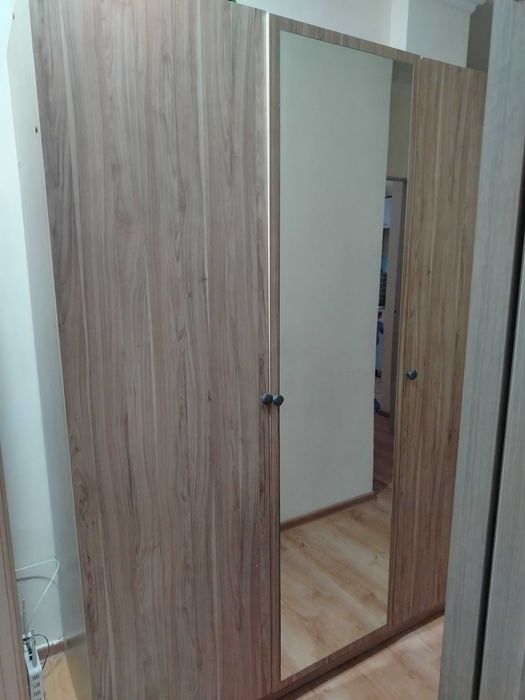 Продаётся шкаф в прихожую в хорошем состоянии