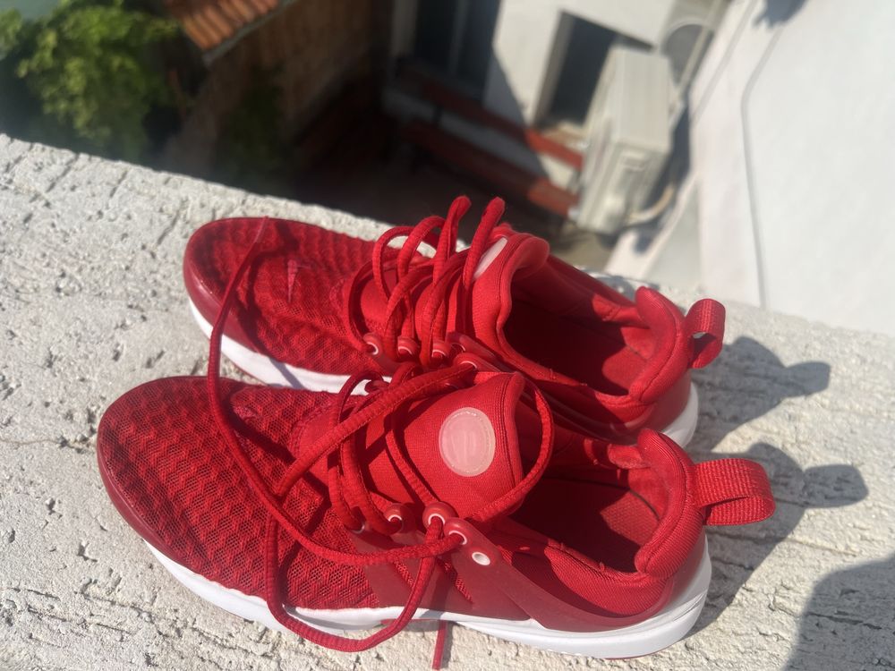 Nike Air Presto 36 Red