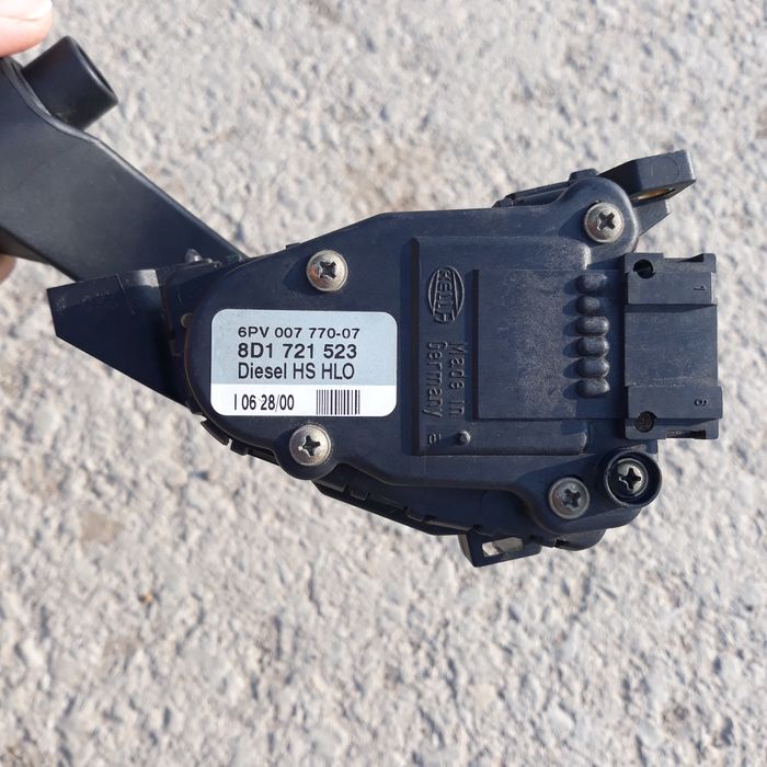 Педал за газ за VW Passat комби 2000г. 1,9 tdi