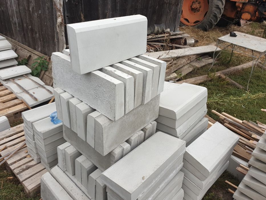 Capac stalp gard/capac fundatie gard / rigole /borduri