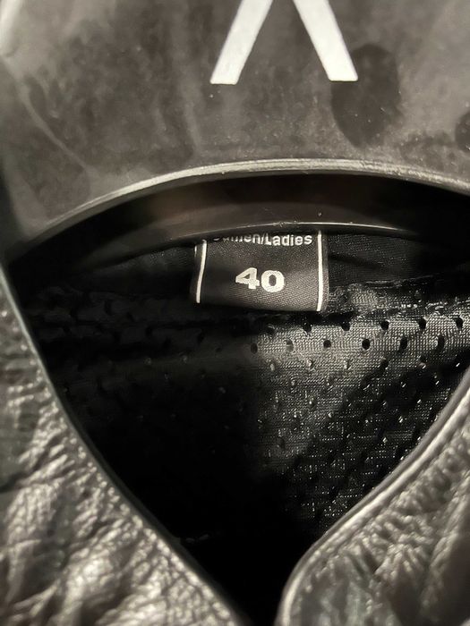 Дамски Кожен мото екип FLM размер 40 M-L ,2части, много запазен