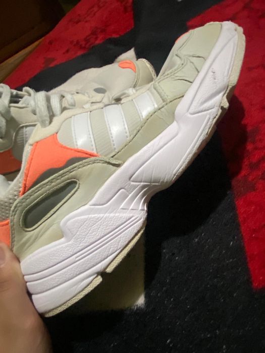 Adidasi dama alb
