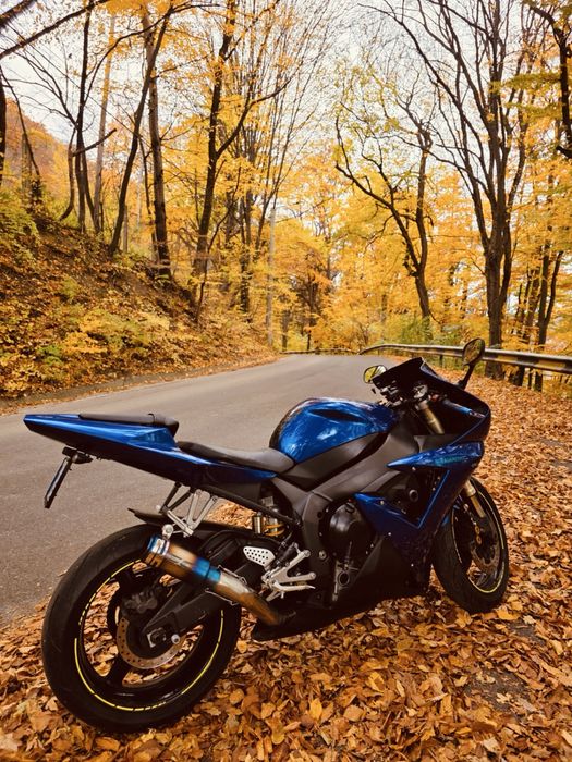 Motocicleta Yamaha R1 RN09 2003