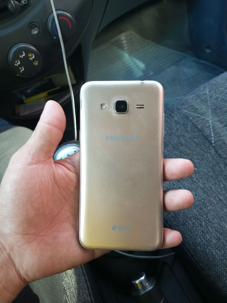 Samsung galaxy J3 6