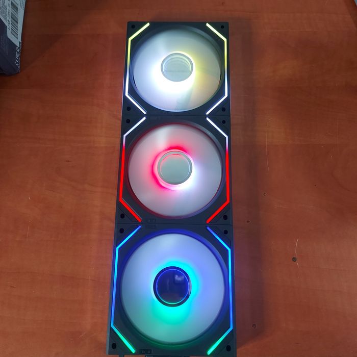 Set ventil 3x Unifan block reverse argb Interstellar v2 sh ,pachet com