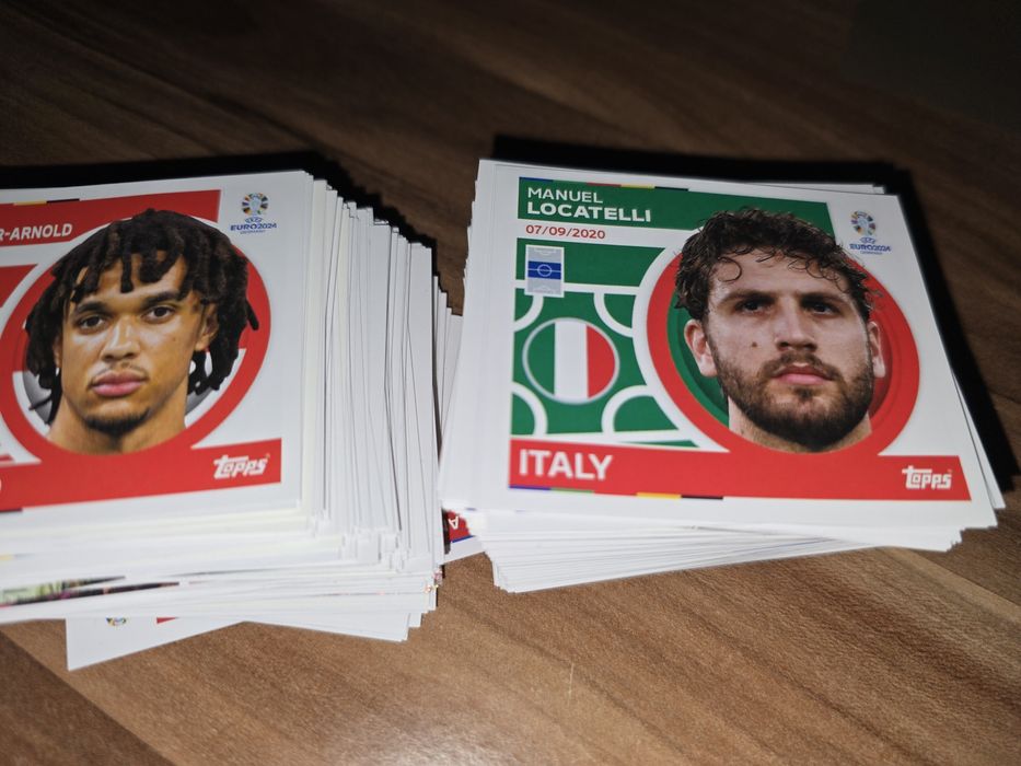 Set cu 1000 de carduri,Panini și Topps, stare bună, 150 lei
