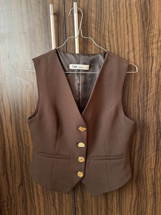 Кафяв комплект с елече