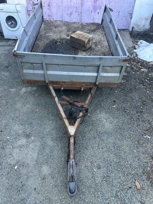 Прицеп легковой спутник