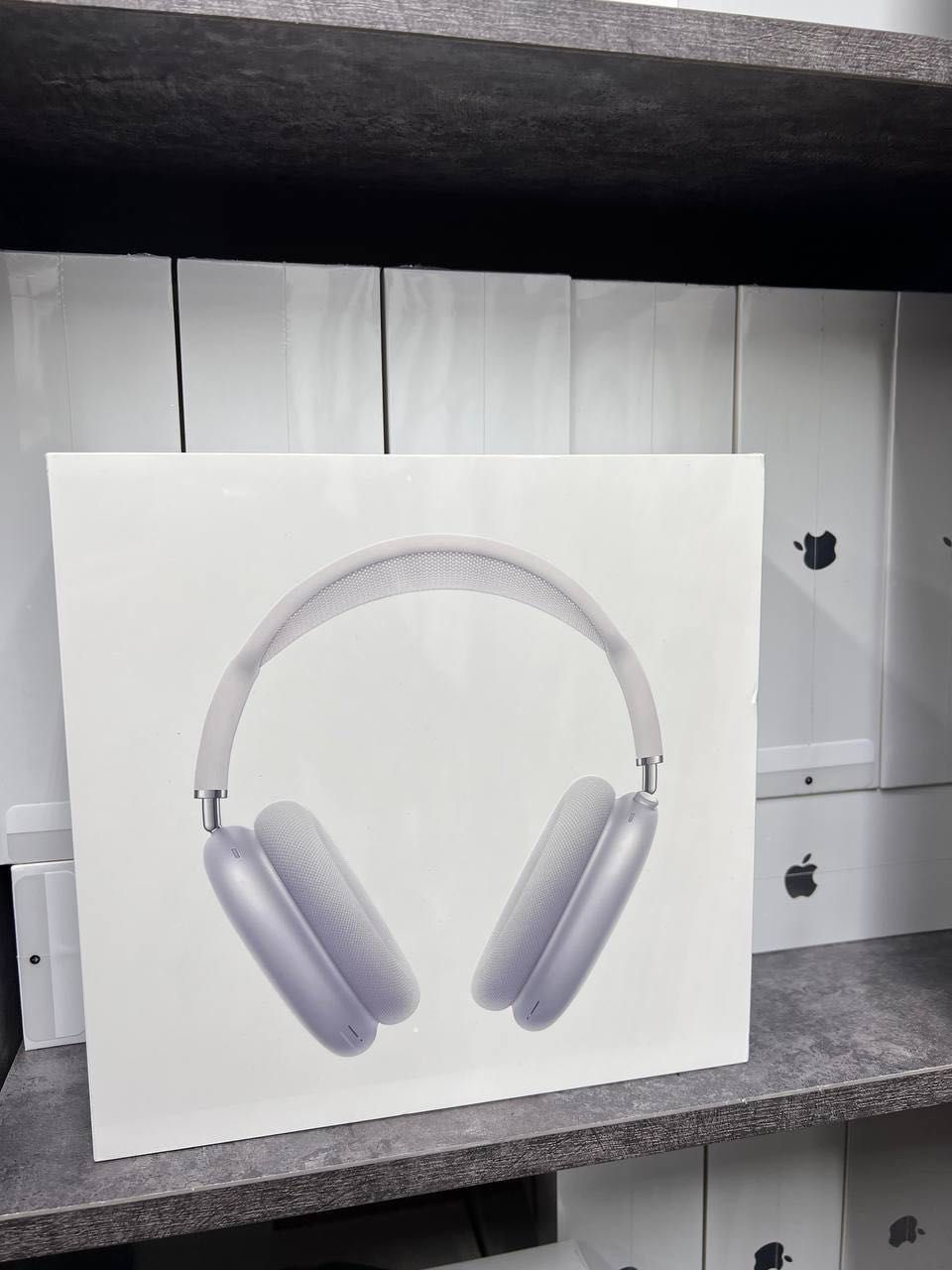 AirPods Max , с шумоподавлением , анимация есть