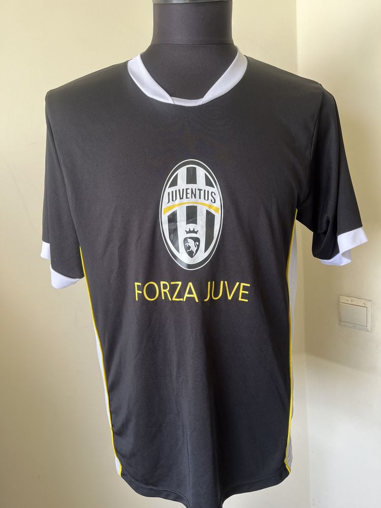 Tricou Juve , impecabil