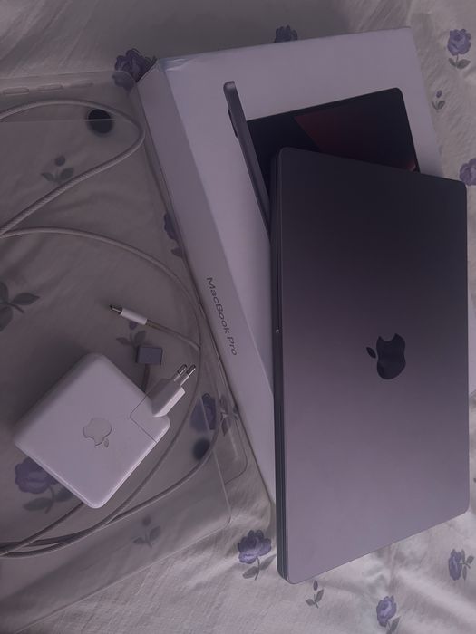 Продаю Macbook Pro 14” ,M2 pro 2023