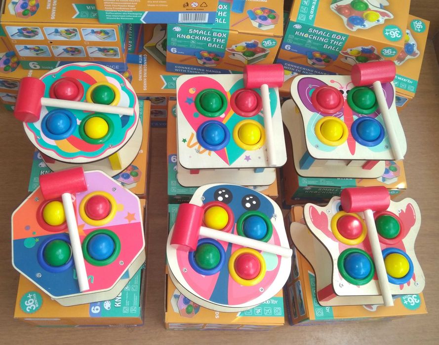 Ново 6 модела дървени масички с топки и чук за урдяне/ дървени играчки