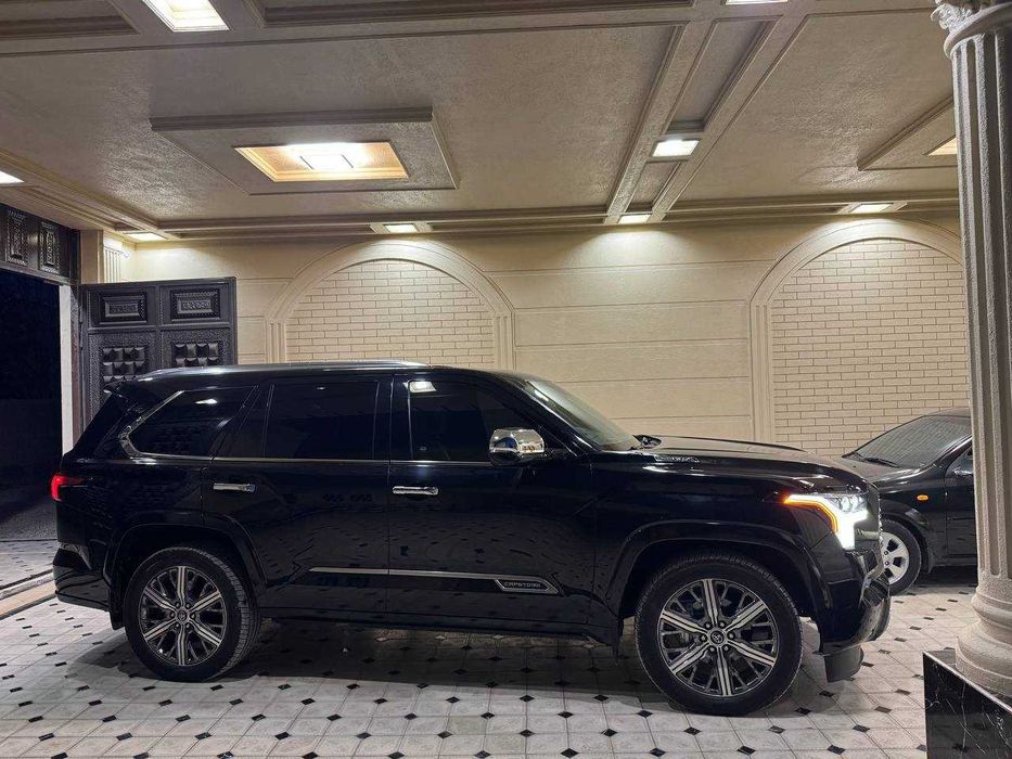 Toyota SEQUOIA 2023