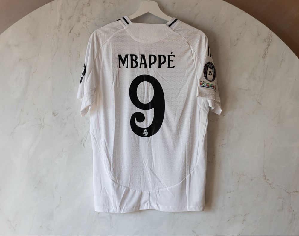 Tricou Oficial Real Madrid 2024/2025 – Kylian Mbappé (Players Version)