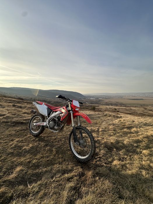 Honda crf 450 enduro cu acte (nu ktm,yamaha,kawasaki)
