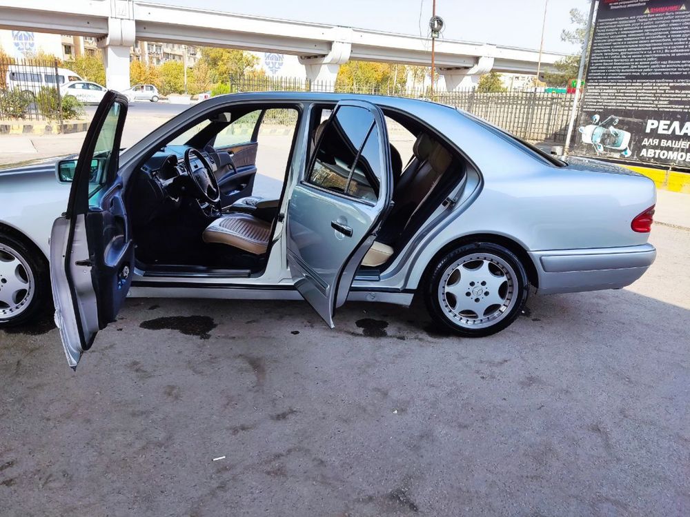 Mersedes-benz w210